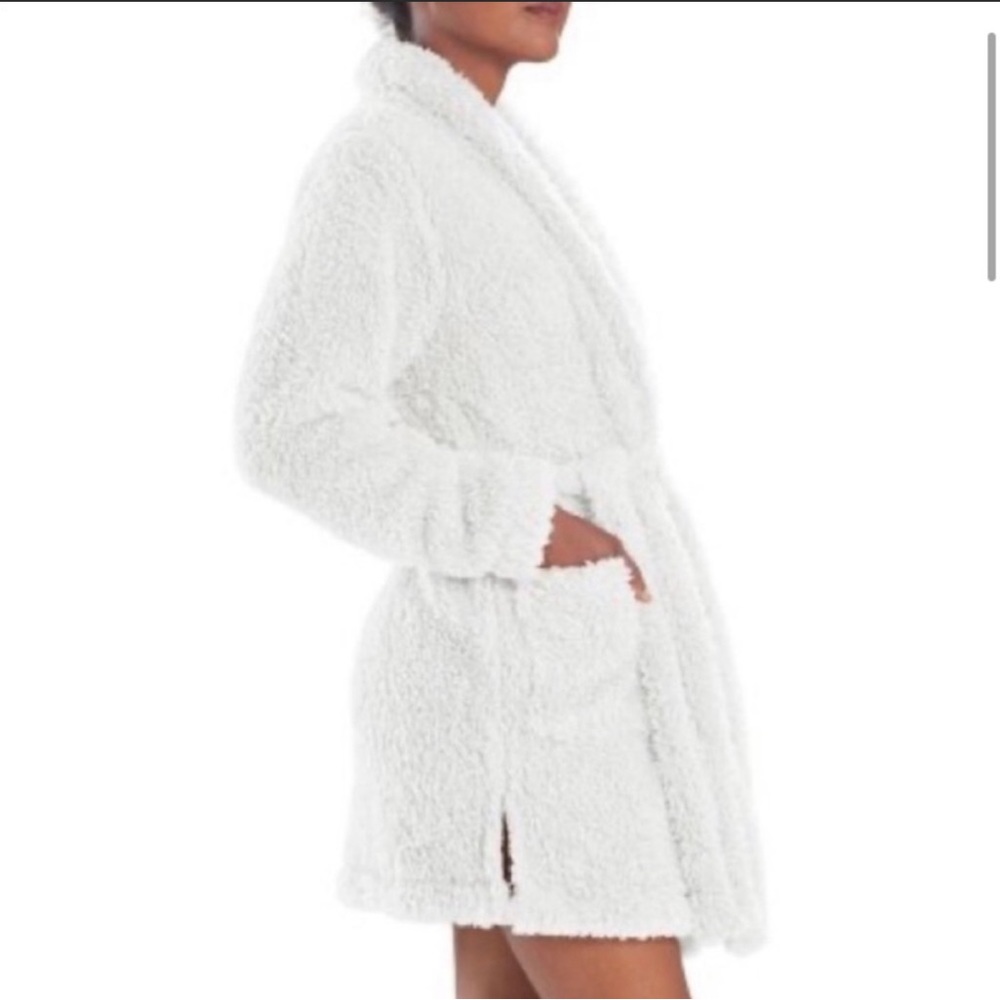 Josie Warm White Dreamcatcher Robe in L/XL - Picture 4 of 17